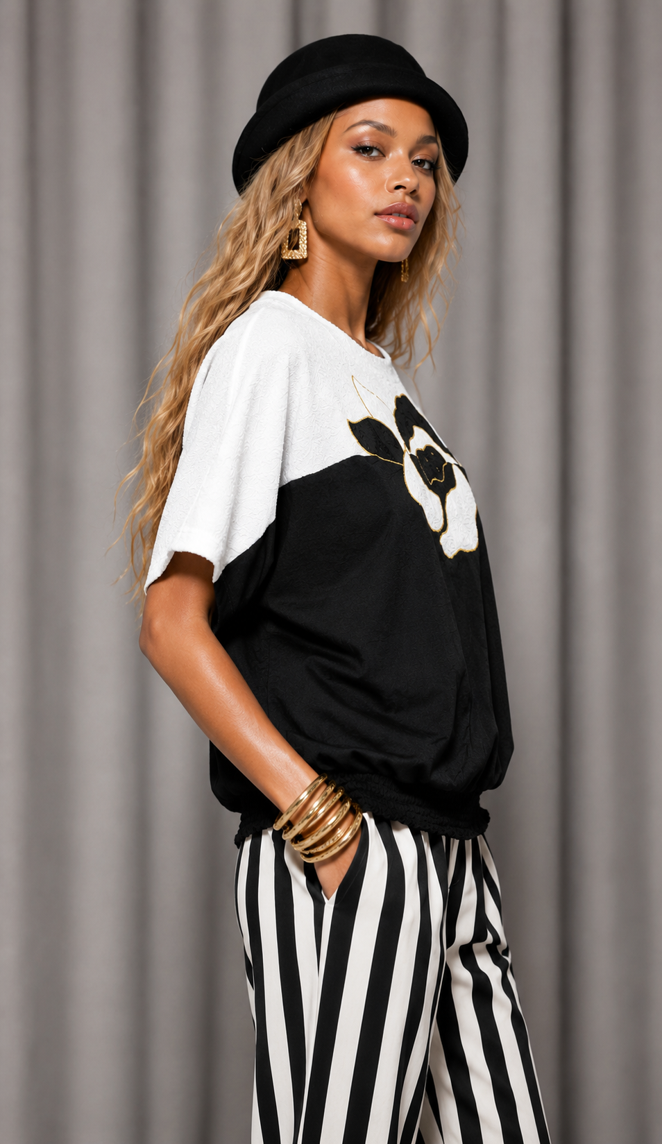 Vintage 90s Black & White Rose Top | LARGE