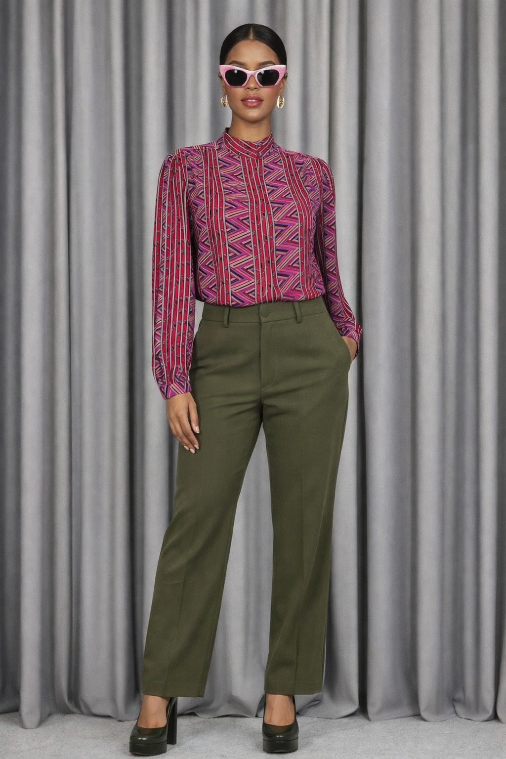 90s Vintage Pink Geometric Blouse | MEDIUM
