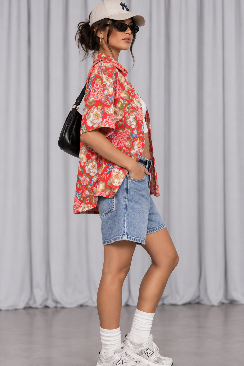 90s Red Floral Hawaiian Shirt – Medium