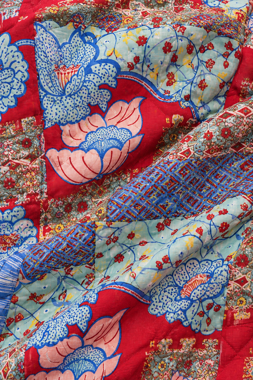 90s Reversible Floral & Red Lightweight Jacket – Medium