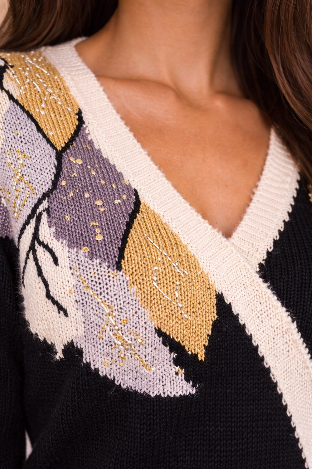 90s Vintage Beige Gold Knit V-Neck Sweater | SMALL