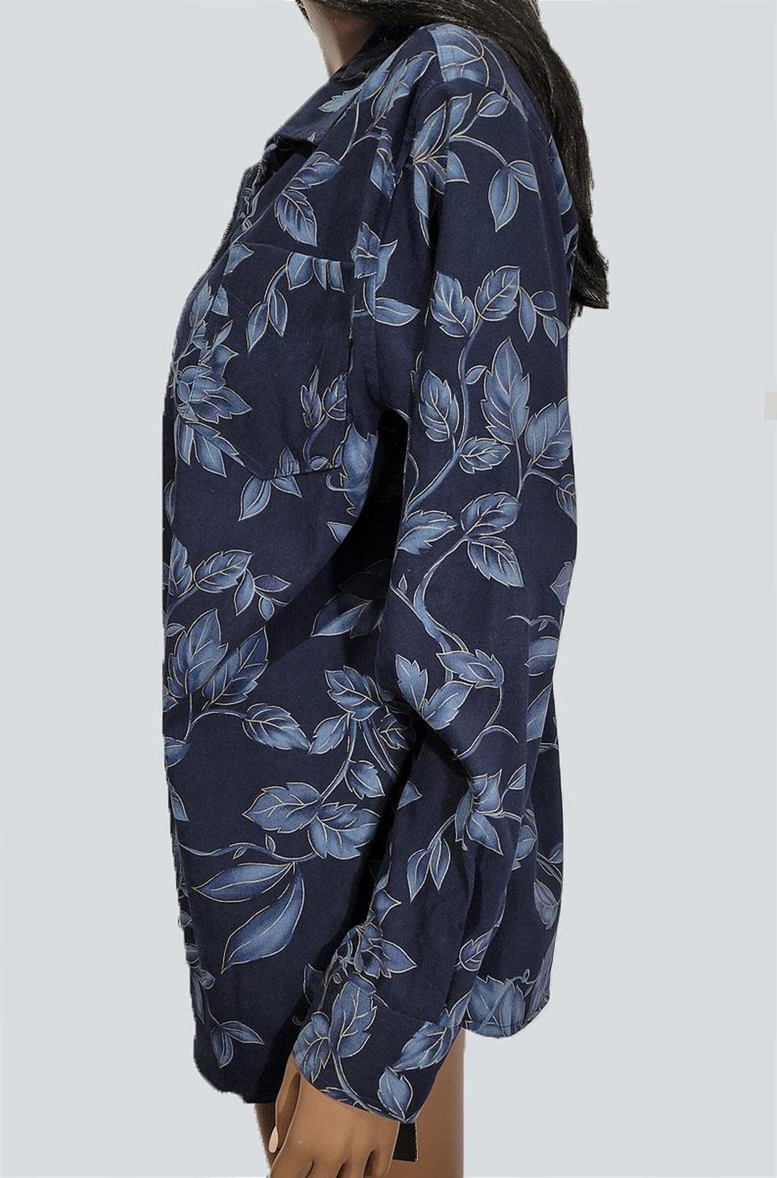 90s VINTAGE Navy Blue Floral Shirt - LARGE